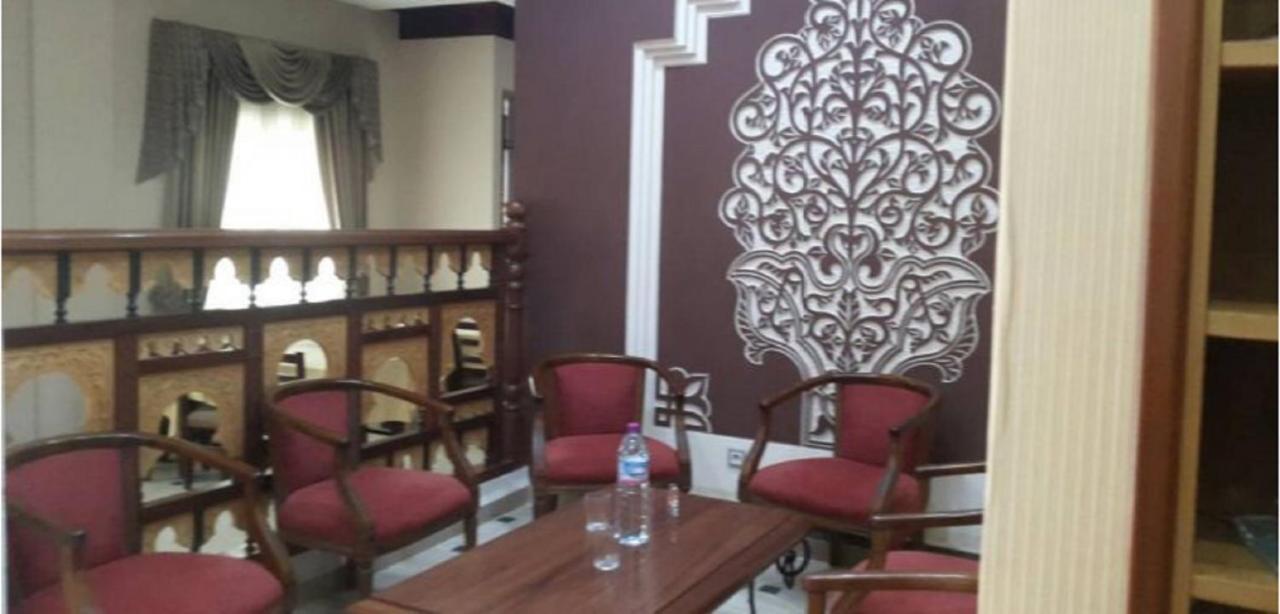 Roza Hotel Bab-Ezzouar ภายนอก รูปภาพ