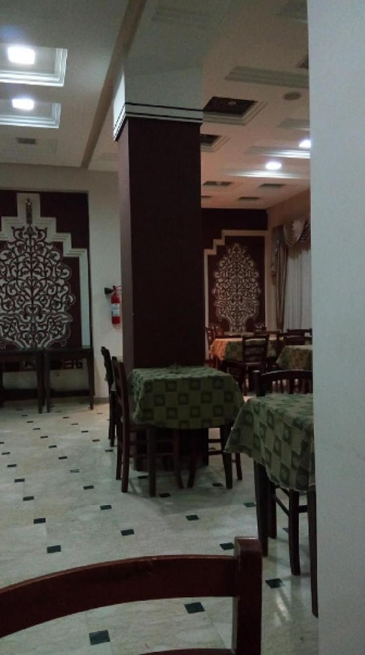 Roza Hotel Bab-Ezzouar ภายนอก รูปภาพ